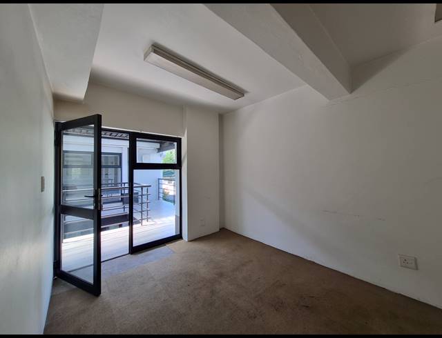 37M² OFFICE TO LET IN MELVILLE